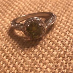 New August/Peridot ring size 8 1/2 .925